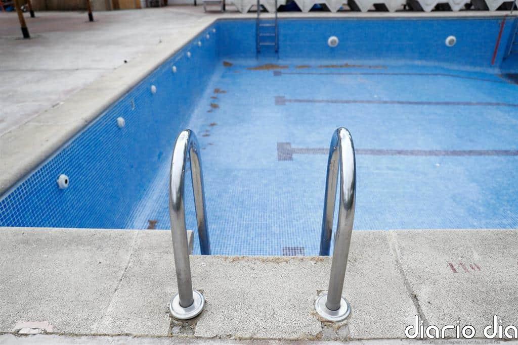 Administradores de fincas denuncian que la mayoría de comunidades de propietarios no podrán abrir piscinas