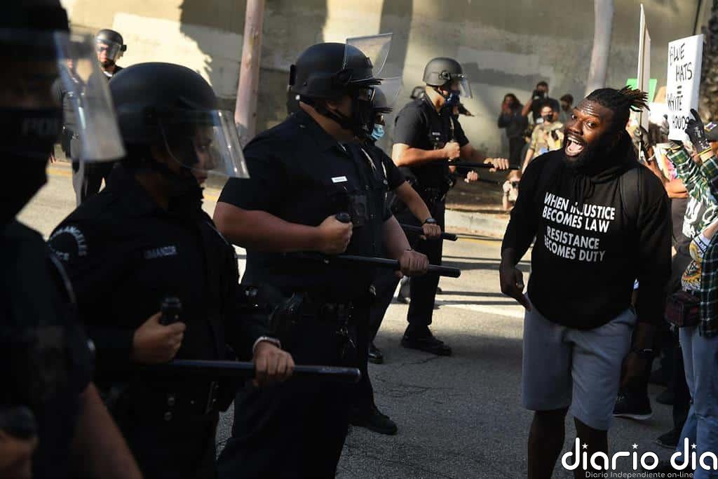 Al menos 500 detenidos en Los Ángeles y 200 en Nueva York por los disturbios por la muerte de George Floyd