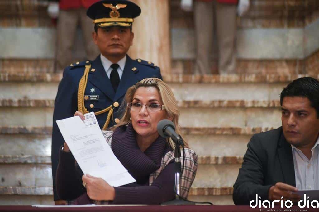 Áñez cesa al ministro de Salud por el sobrecoste de los respiradores adquiridos para hacer frente al coronavirus