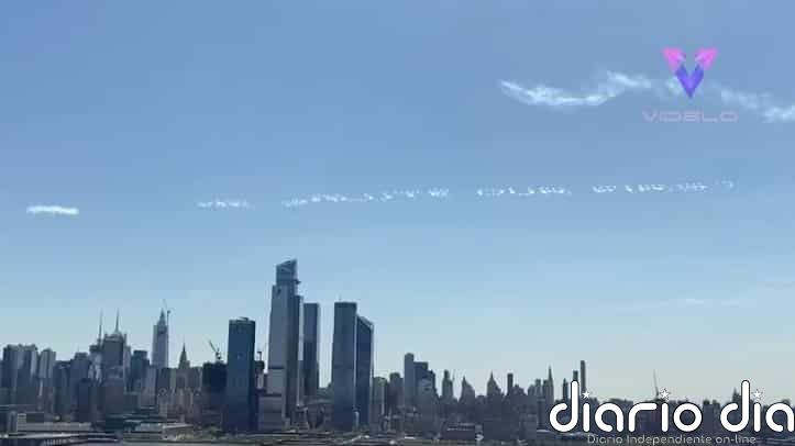 Aparece un mensaje de apoyo a los trabajadores de primera línea en el cielo de Nueva York