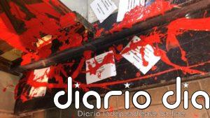 Arrojan pintura roja y pasquines con la palabra "asesinos" en la vivienda de Idoia Mendia (PSE-EE)