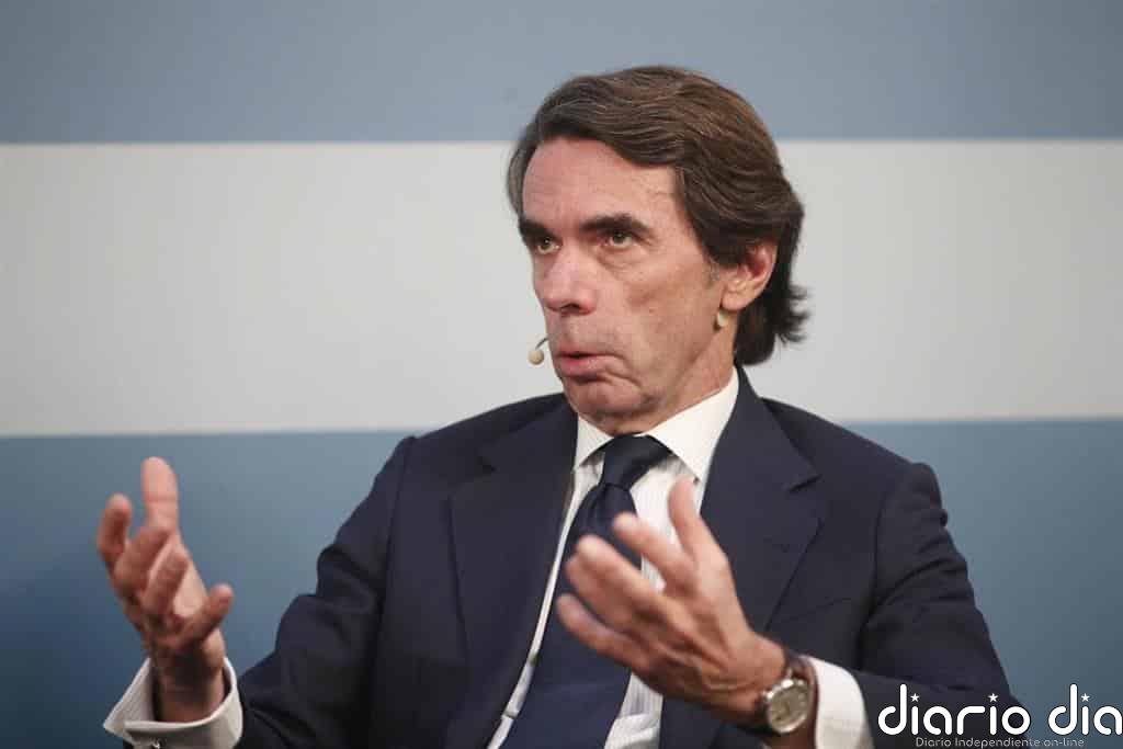 Aznar dice que Sánchez ha traspasado las líneas rojas al pactar con "herederos de ETA el marco de relaciones laborales"