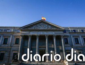 Banderas a media asta en el Congreso en el primer día de luto oficial por las víctimas del coronavirus