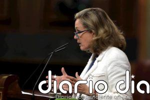 Calviño ve "absurdo y contraproducente" abrir el debate de derogar la reforma laboral