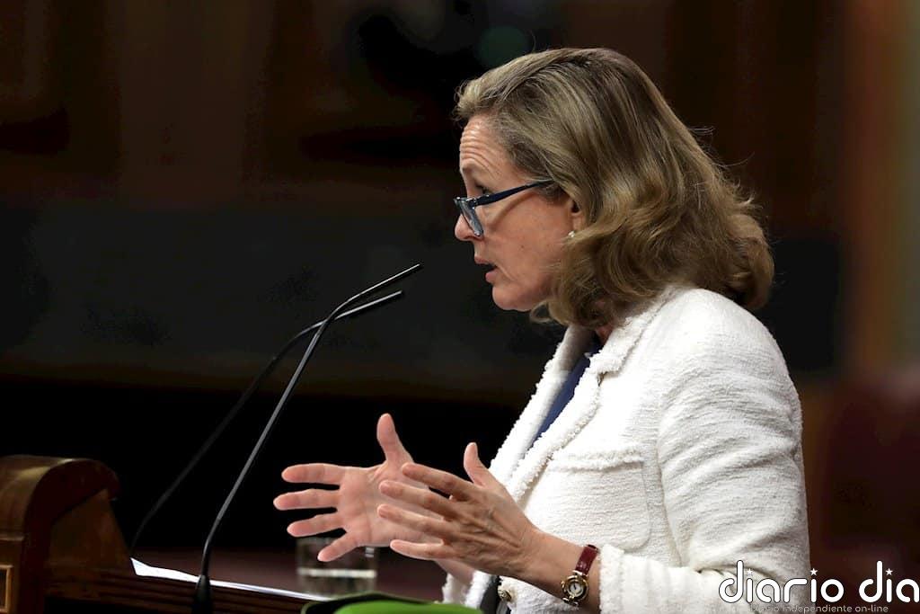 Calviño ve "absurdo y contraproducente" abrir el debate de derogar la reforma laboral