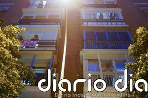 Convocan por redes sociales un último aplauso hoy para los sanitarios