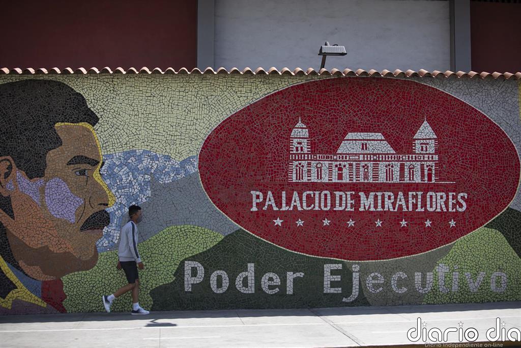 Duque alerta de que si Maduro no cae "rápidamente" los migrantes venezolanos podrían llegar a los 7 millones