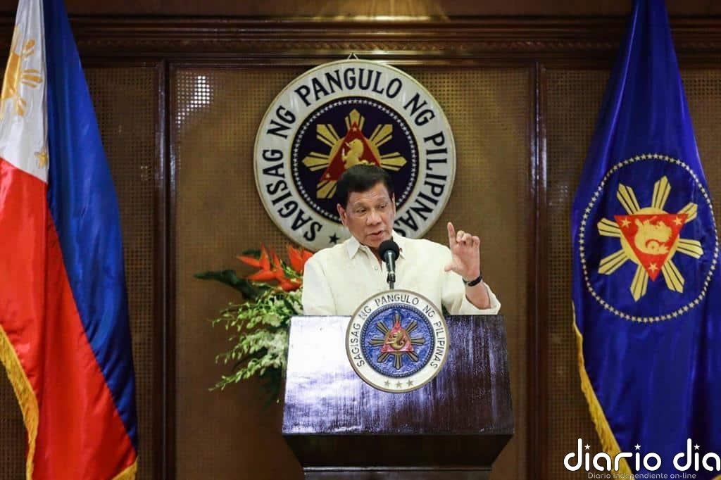 Duterte apoya al alto mando de Policía denunciado por saltarse la cuarentena con su fiesta de cumpleaños