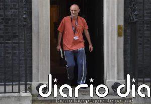 El asesor principal de Boris Johnson no lamenta su viaje de 800 kilómetros en medio del confinamiento