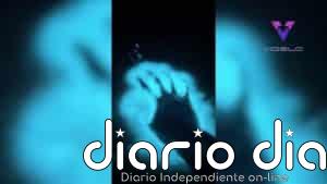 El asombroso brillo azulado del agua de una bahía australiana que cautiva al espectador