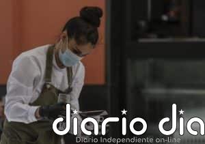 El Banco de España pide formar a trabajadores de hostelería y comercio en nuevas habilidades para evitar paro