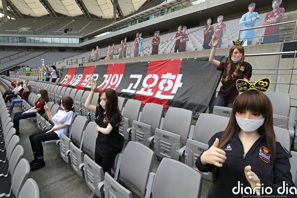 El FC Seoul se disculpa por usar muñecas sexuales como público en su estadio