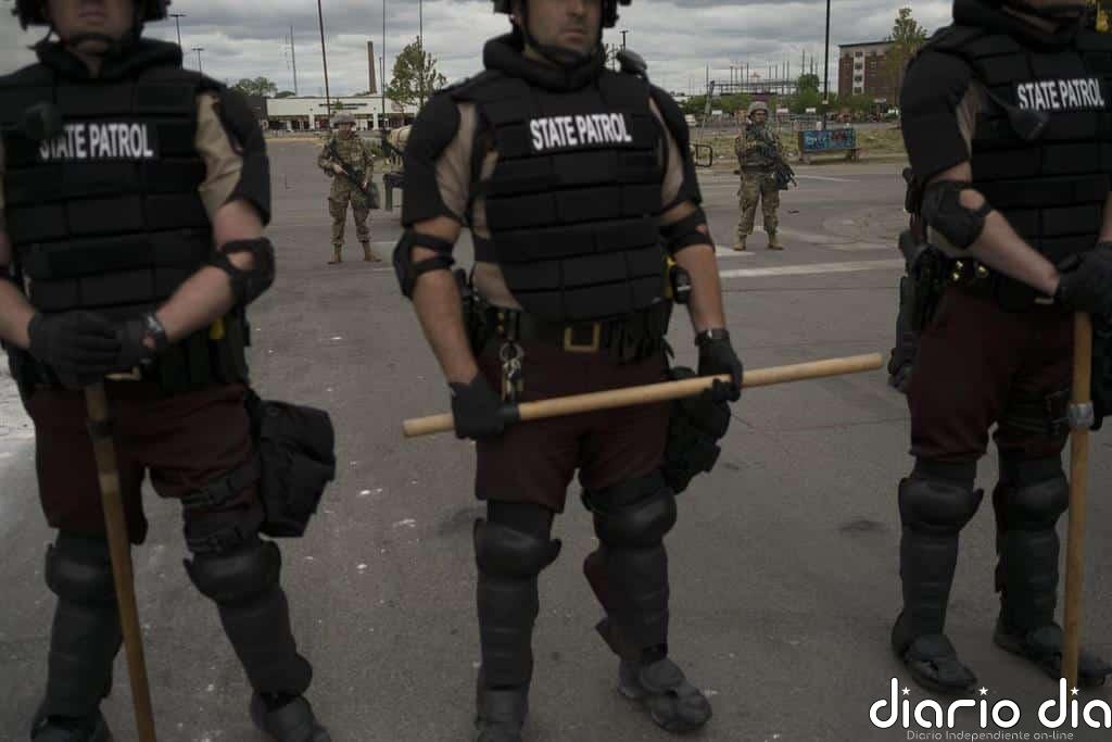 El gobernador de Minesota decreta el toque de queda este fin de semana en Mineápolis en el marco de las protestas