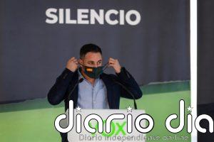 Abascal condena "sucesos" como disparos a fotos del Gobierno pero responsabiliza a Sánchez de "incitar al odio"