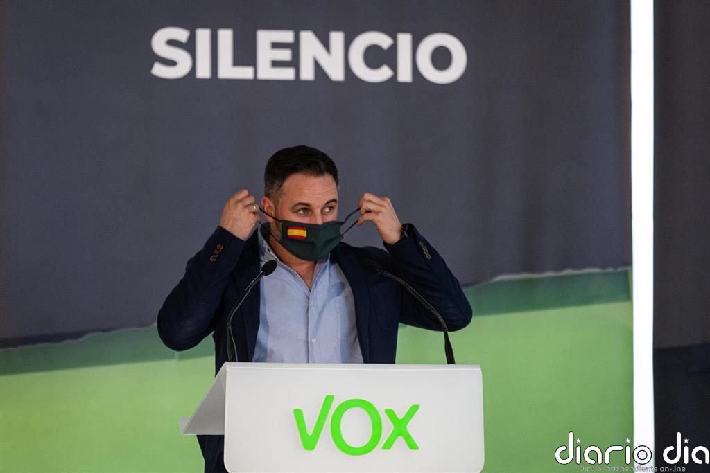 Abascal condena "sucesos" como disparos a fotos del Gobierno pero responsabiliza a Sánchez de "incitar al odio"