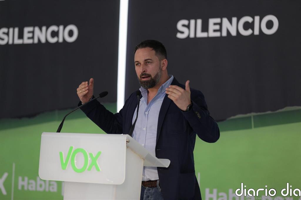 Abascal pregunta a PSOE y Podemos por sus condenas con los grupos de antifascistas que increparon a Vox en San Sebastián