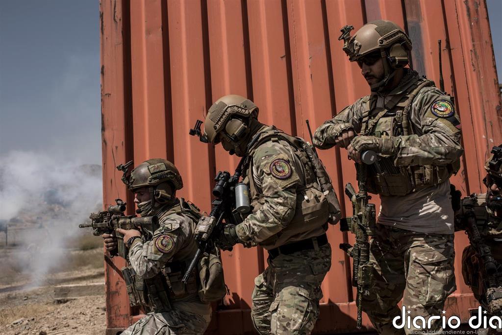 Al menos 17 miembros de las fuerzas de seguridad muertos en ataques talibán en Afganistán