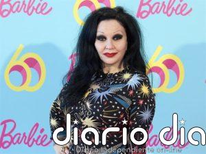 Alaska cumple 57 años en su mejor momento