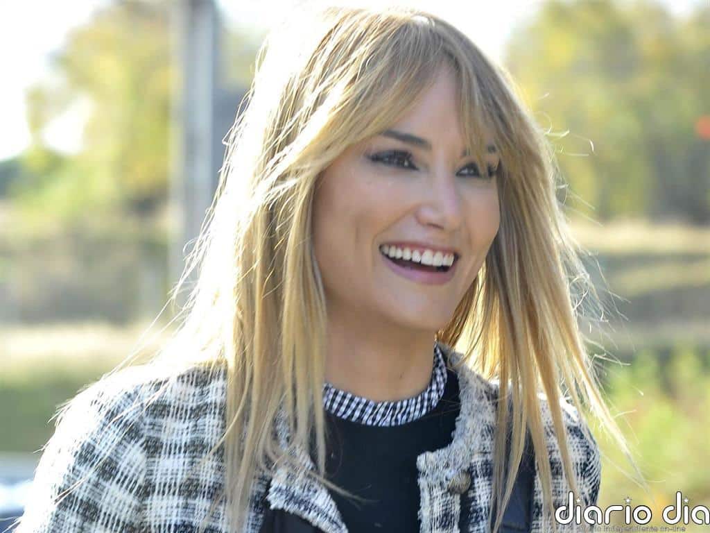 Alba Carrillo presume de curvas con su imagen más refrescante