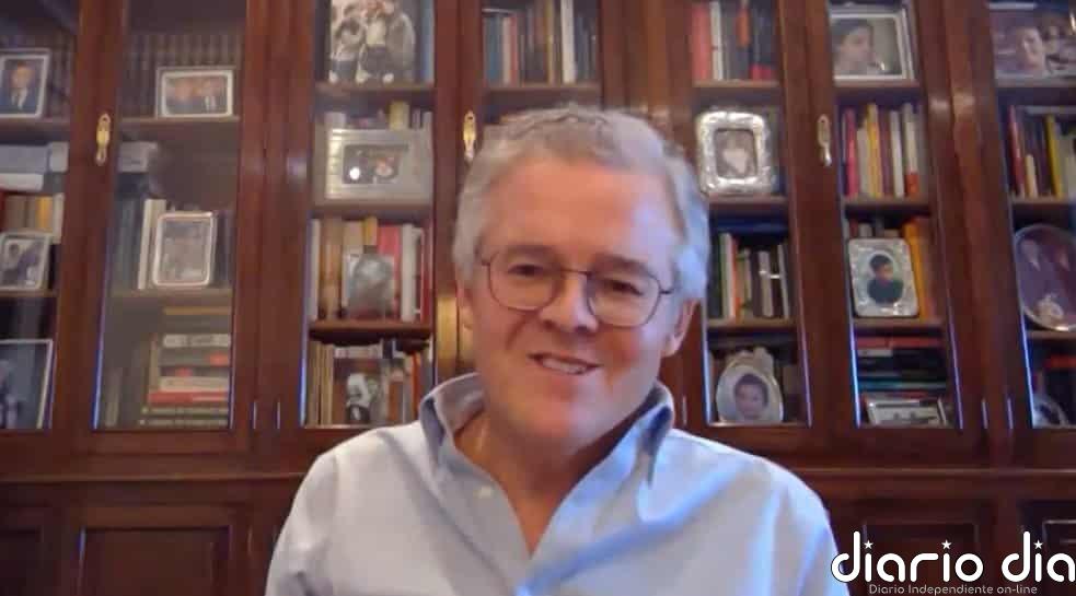 Albella (CNMV) ve "muy positivo" que se presenten OPAs "relevantes" sobre cotizadas españolas