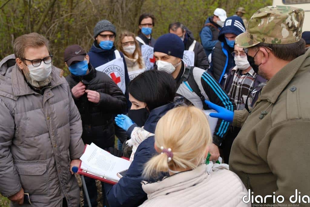 Alertan de que miles de personas en el este de Ucrania están abocadas a la COVID-19 si continúa la guerra