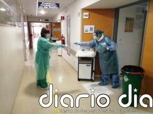 Andalucía suma un hospitalizado hasta los 43 y un paciente en UCI hasta los 12, uno más que el viernes y que hace 7 días