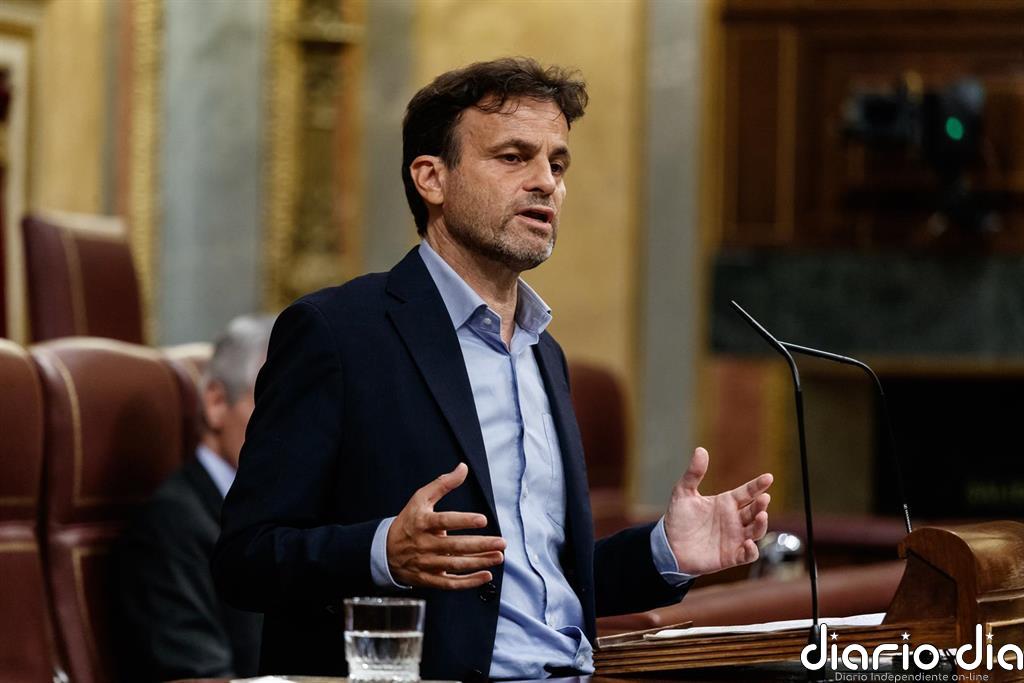 Asens dice que le preocupan los "vaivenes" de ERC y pide distanciar el diálogo con Cataluña de la crisis sanitaria