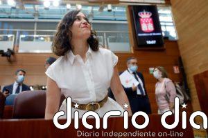 Ayuso asegura que han estudiado la reducción de consejerías pero cree que no supondría "gran ahorro"