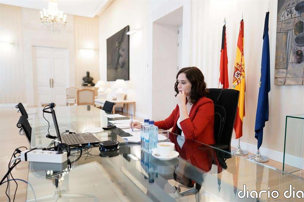 Ayuso vuelve a solicitar a Sánchez una mesa específica para Madrid porque la economía "se resiente"