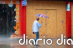 Boris Johnson afirma que la pandemia "ha sido un desastre" y avisa de restricciones locales