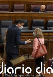 Calviño ve un "enorme consenso" entre patronal y sindicatos sobre cómo afrontar la recuperación