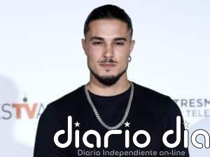 Carlo Costanzia halaga a su madre, Mar Flores, por tener un físico envidiable