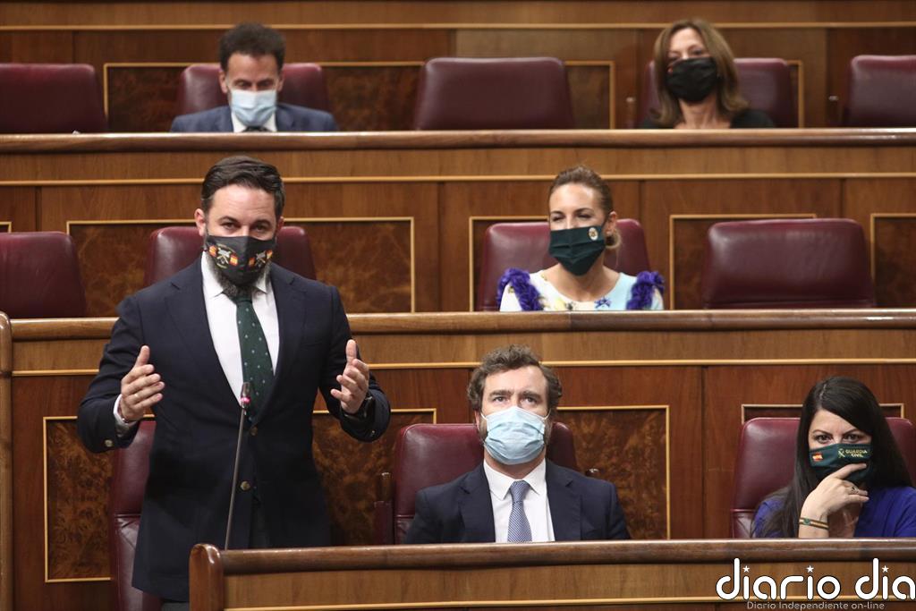 Abascal señala al Gobierno como el peor de "los últimos 80 años" y Sánchez le acusa de añorar la dictadura