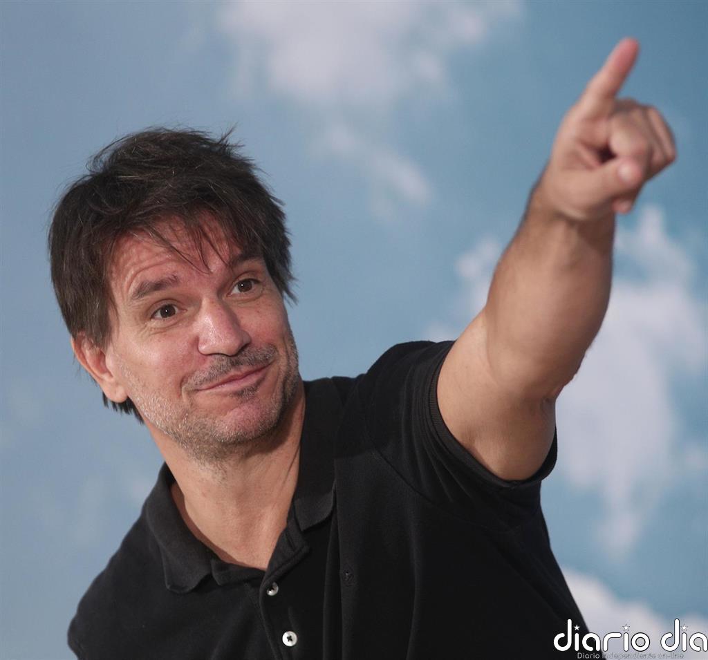Achero Mañas regresa diez años después con 'Un mundo normal': "El problema del ministro de Cultura es enorme"