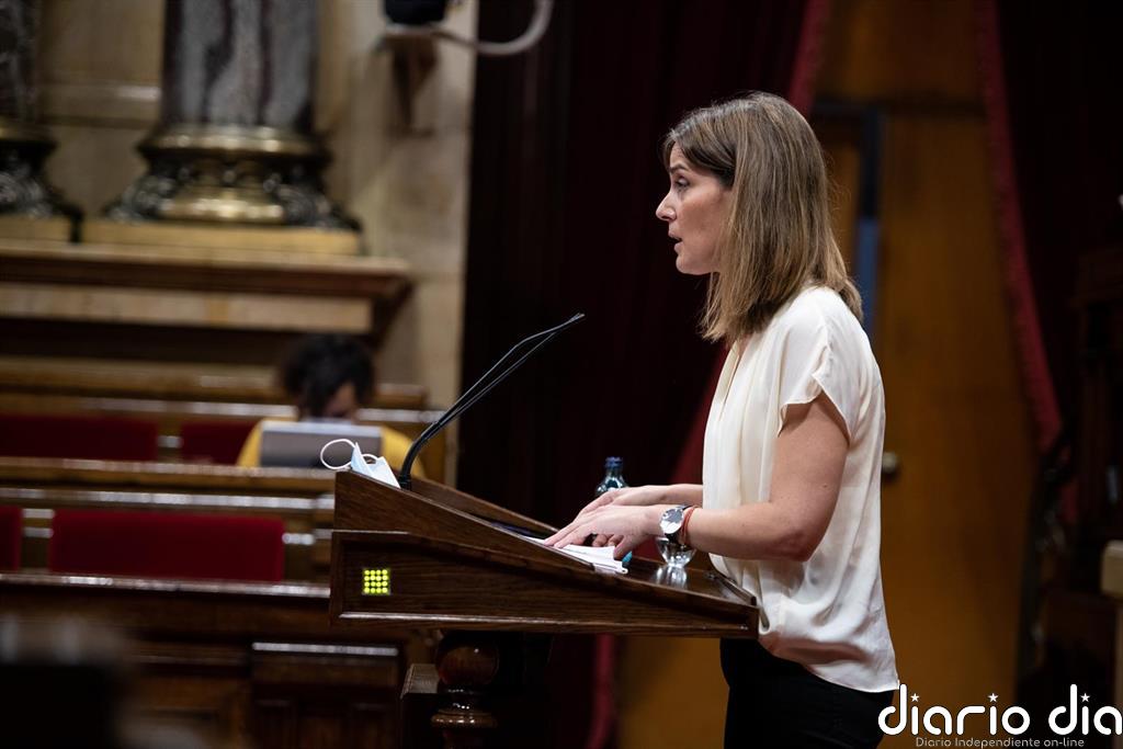 Albiach (comuns) acusa a ERC de callar ante el "viraje más aún hacia la derecha" del Govern
