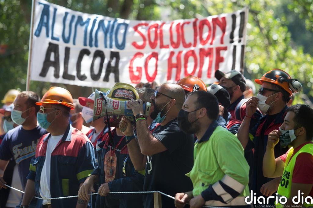 Alcoa propone transferir la planta San Cibrao (Lugo) por un euro y aportar 42 millones a un fondo para el futuro