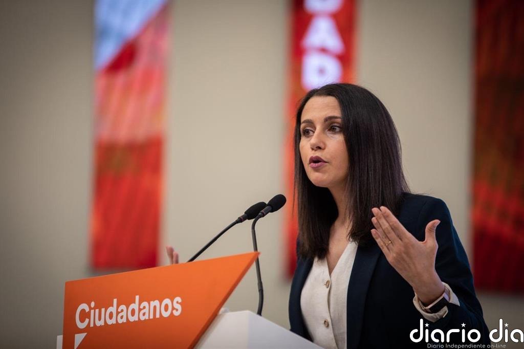 Arrimadas afirma que Podemos quiere atraer a ERC y Bildu a los Presupuestos para evitar que Cs pare sus "locuras"