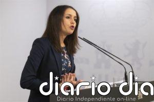 Arrimadas dice a Sánchez que elija: unos PGE "sensatos" con Cs o la "subida masiva de impuestos" de Podemos
