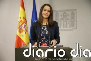 Arrimadas dice a Sánchez y Casado que "la solución" para renovar el CGPJ es cambiar la ley para "despolitizarlo"