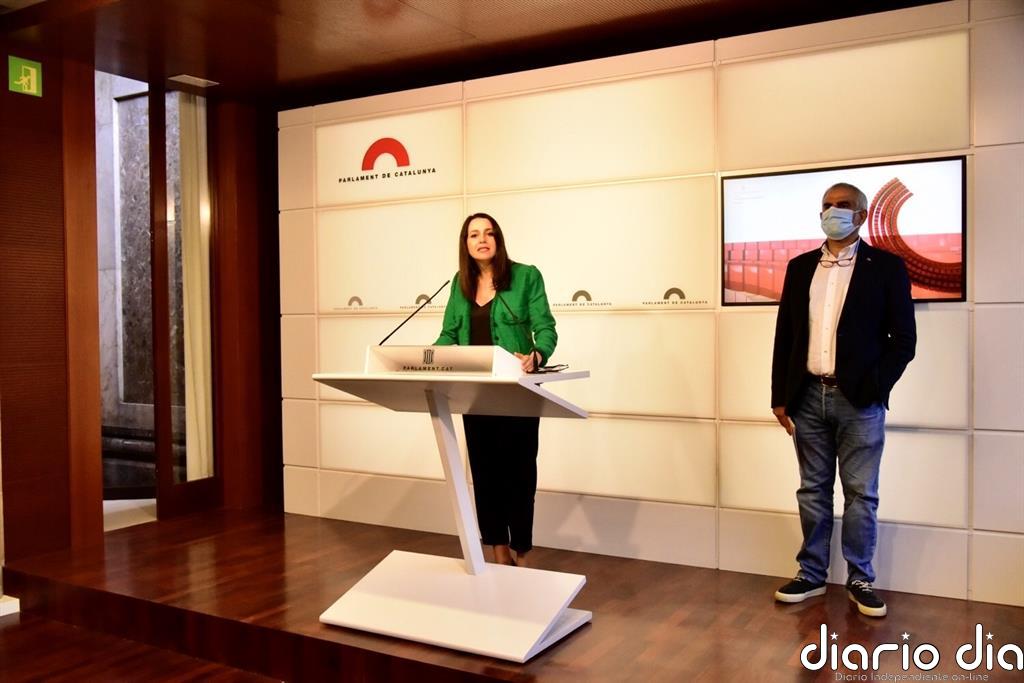 Arrimadas pide al constitucionalismo catalán reaccionar ante un "separatismo más dividido"