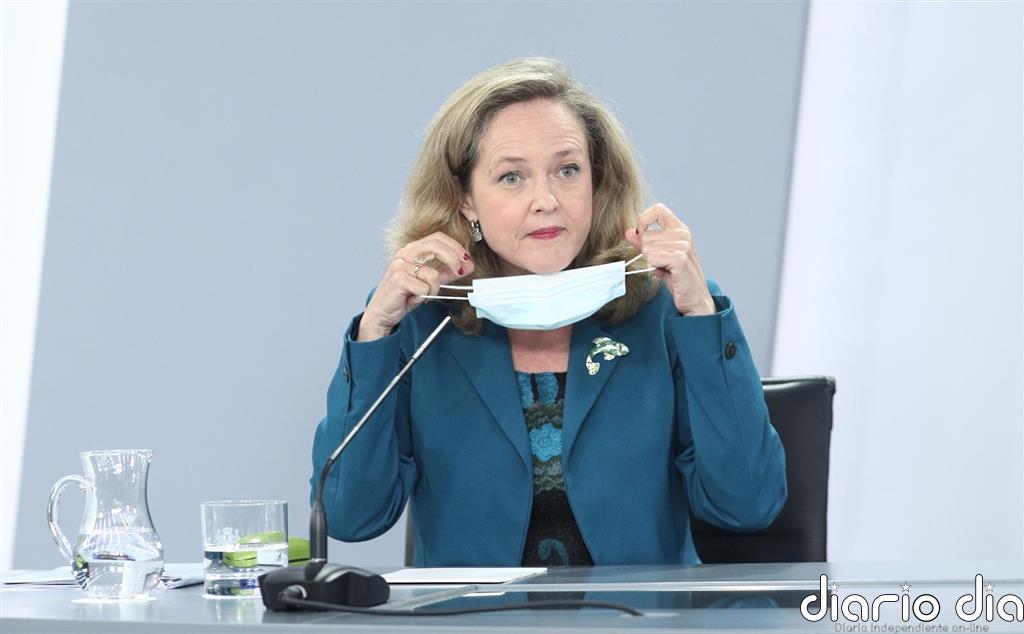 Calviño insiste en que España saldrá de la crisis por el coronavirus en forma de "V asimétrica"