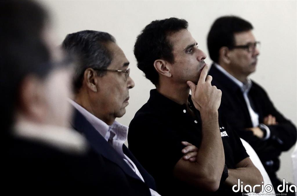 Capriles pide la movilización de la oposición y critica a Guaidó por "jugar a ser presidente en internet"