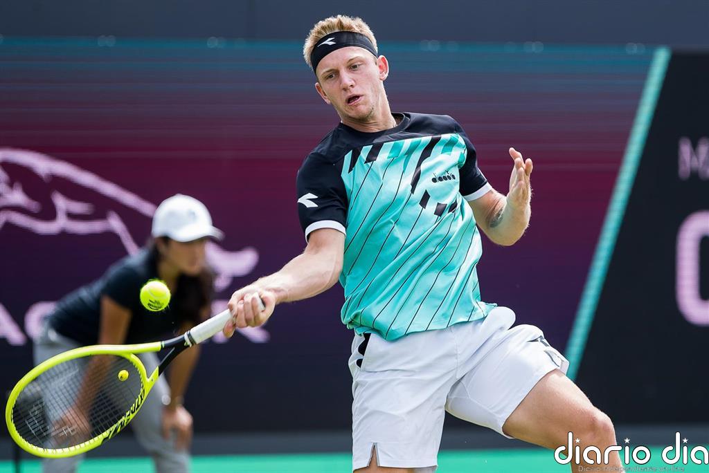 Carreño y Davidovich avanzan junto con la racha de Djokovic