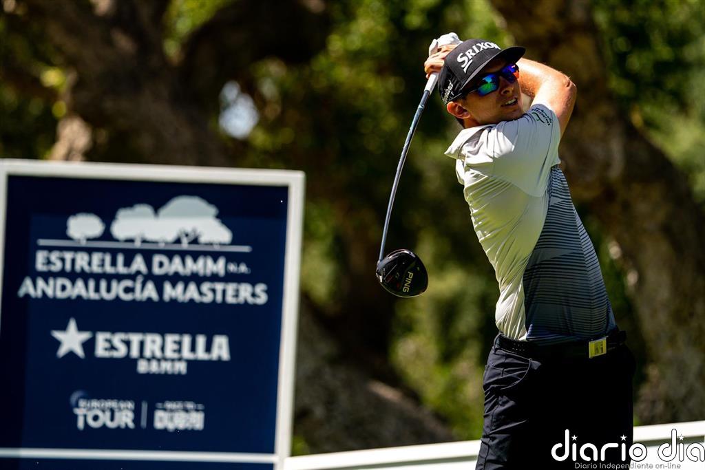 Catlin no suelta el liderato en Valderrama