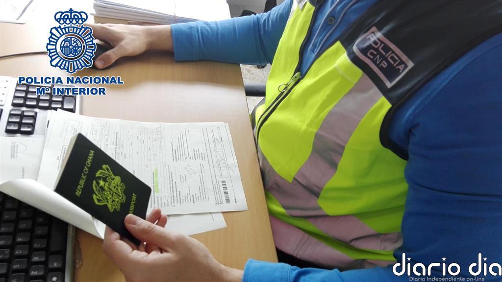 Catorce detenidos en Almería acusados de falsificar informes para obtener autorizaciones de residencia