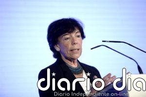 Celaá afirma que "no tiene ninguna importancia" retrasar unos días el inicio del colegio en ciertos municipios