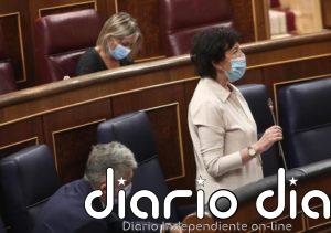 Celaá ve de forma "muy positiva" el inicio del curso y destaca que hay incidencias en 53 centros de 28