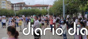 Cientos de vecinos reclaman en Santoña el retraso del inicio del curso escolar