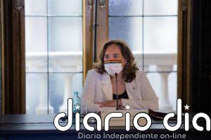 Colau critica que Torra "busque un subterfugio para impedir la mesa de diálogo"