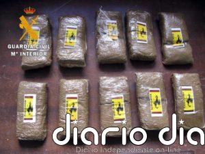 Detenido con un kilo de hachís un vecino de Mérida que viajaba en un servicio de transporte con conductor